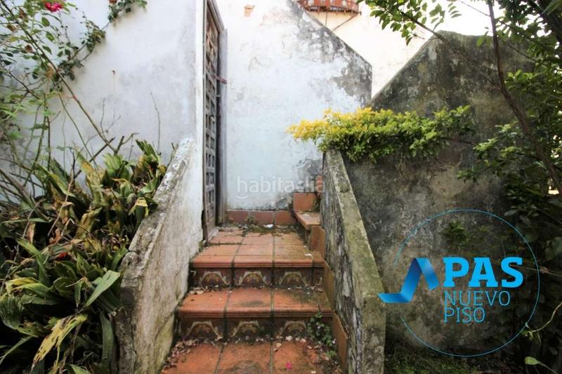 Foto cb1e4871-d522-46f3-8c68-41ade3967deb. Chalet en Tanos, casa de dos plantas con preciosa finca en suelo urbano en Torrelavega