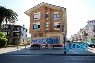 Local Comercial  Avenida benedicto ruiz. Venta de local comercial de más de 400 m2 en pleno centro de ajo