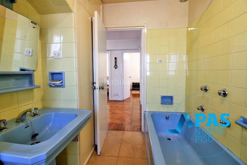 Foto 2a4fcc21-0ed4-4fdf-bd91-2071f3f76f5a. Haus mit heizung parking in Cuatro Caminos Santander