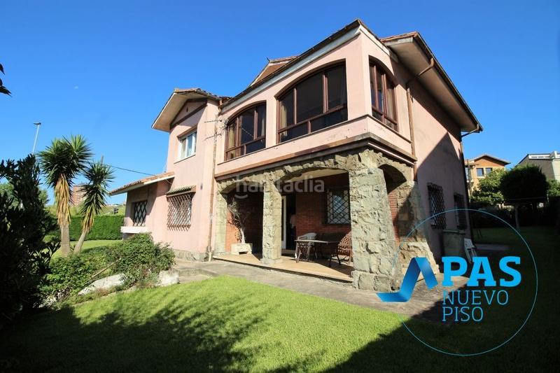 Foto f51173e8-c2ac-4cef-91b9-1c1747b854f4. Haus mit heizung parking in Cuatro Caminos Santander