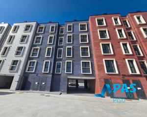 Alquiler Piso  Calle manuel ruiz de quevedo. Piso de 2 habitaciones en alquiler a estrenar en peñacastillo!!