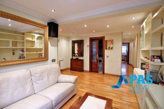 Piso  Calle leopoldo pardo. En santander piso 3 dormitorios con ascensor, zona llana para en