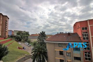 Etagenwohnung  Vía cornelia. En el centro de santander, piso al sur con 3 dormitorios