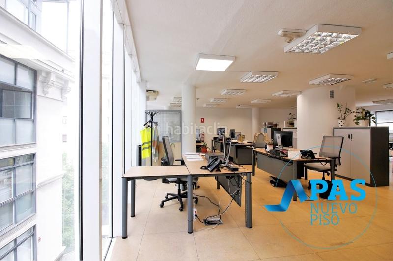 Foto 6d5fffc1-69c6-483f-a39e-878e0bb54cb4. Rent office space in Centro - Ayuntamiento Santander
