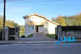 Casa  Barrio ceceñas-gamonal. Venta de chalet individual en parcela de 2.744 m en ceceñas medi