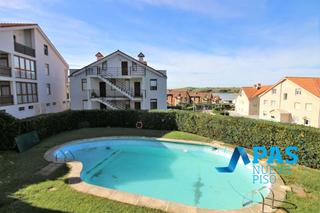Pis  Calle playa de usil. Con terraza y garaje, en urbanización con piscina y junto al mar