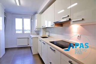 Appartamento  Calle lauro fernández gonzález. En san román de la llanilla, corbán, santander, piso de 3 dormit