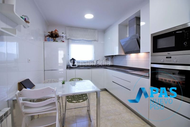 Foto 5cebee1a-1d31-4f09-815f-6bd36c87003b. Casa amb calefacció aparcament a Polanco