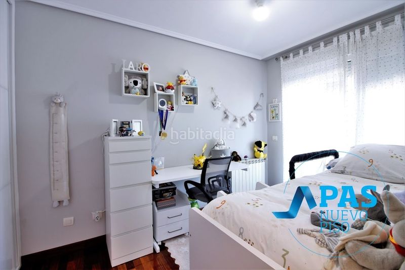 Foto 9eb124d6-313c-45f1-b5bd-8c33b42e5df9. Casa amb calefacció aparcament a Polanco