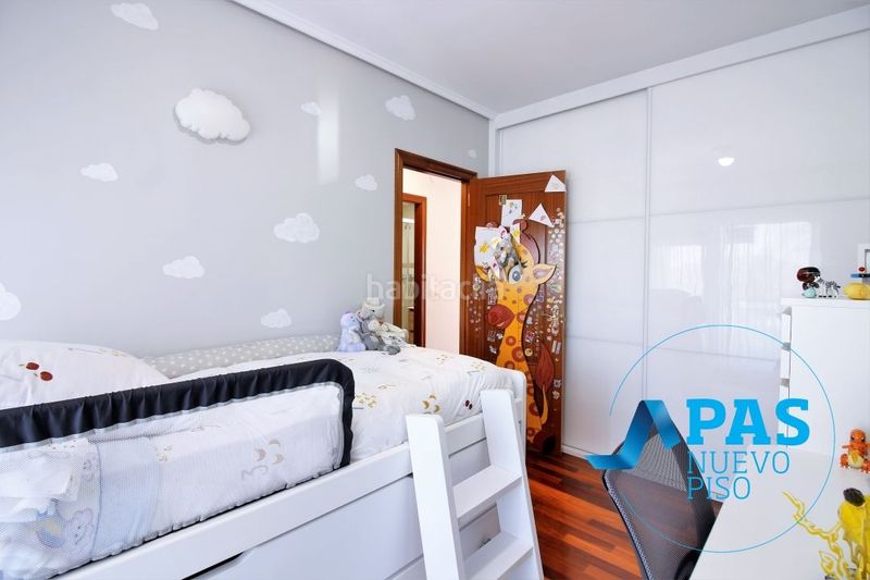Foto e5118f08-ece2-411b-b482-681504885add. Casa amb calefacció aparcament a Polanco