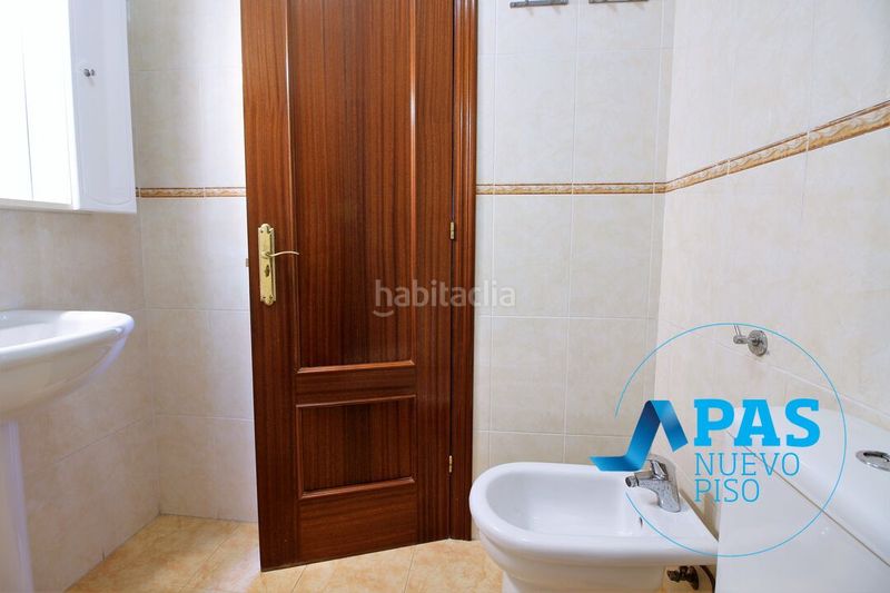 Foto a90ed417-ce2f-4bea-99ca-3d5bb6861b9b. Pis amb calefacció aparcament a Cudón Miengo