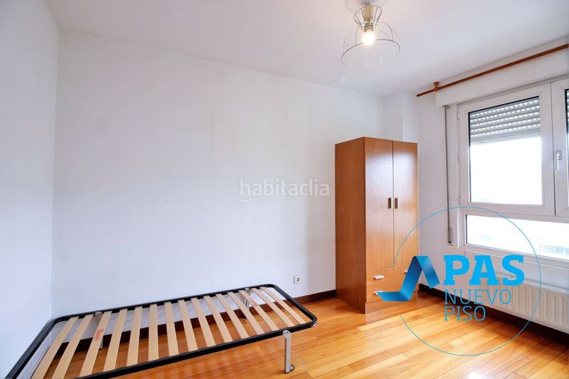 Foto 16dd87c2-caad-4ecf-8f8d-cf4a6ad7ec03. Pis amb calefacció aparcament a Peñacastillo - Nueva Montaña Santander