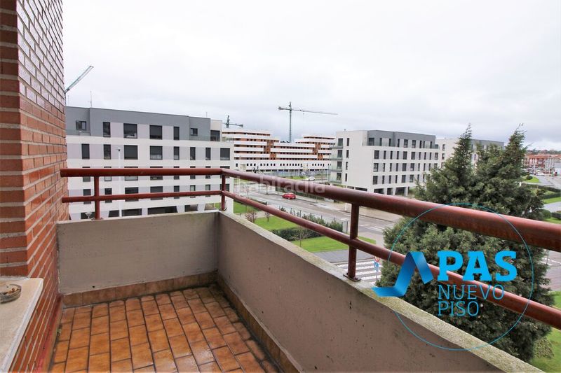 Foto 47fdb071-0828-46d5-aae2-e0749041890e. Pis amb calefacció aparcament a Peñacastillo - Nueva Montaña Santander