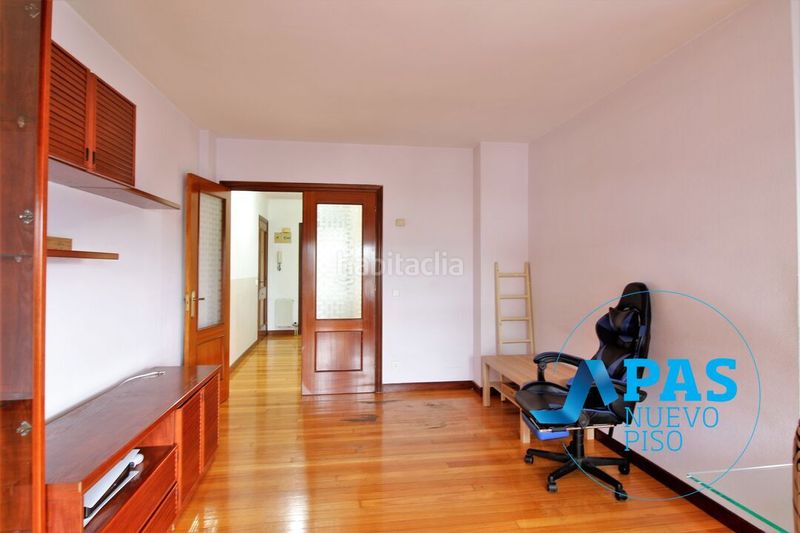 Foto 7b67816e-9a9b-473c-88bc-d0fa1b80cfa7. Pis amb calefacció aparcament a Peñacastillo - Nueva Montaña Santander