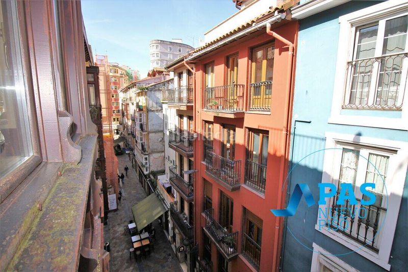 Foto 35117e03-c526-4725-9f21-98b23eeb2e4e. Pis amb calefacció a Centro - Ayuntamiento Santander