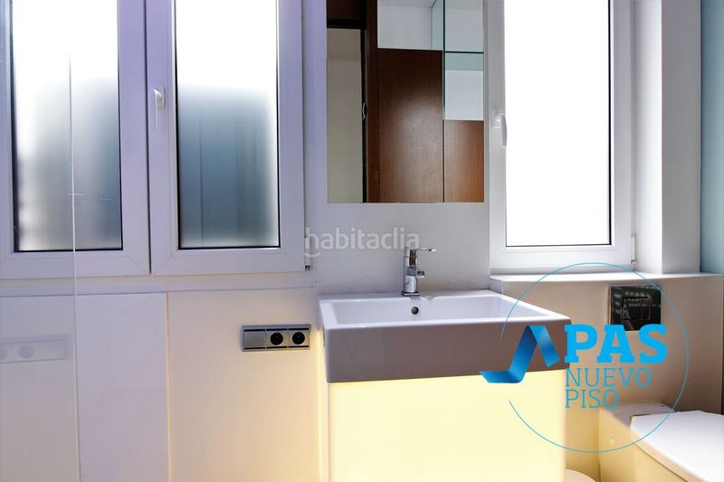 Foto 1a4ddf78-533a-4af3-a789-a7c15c9b774a. Pis amb calefacció a Centro - Ayuntamiento Santander