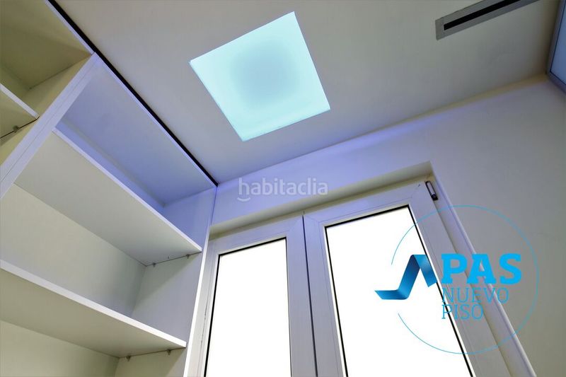 Foto c924e8f9-75ca-4889-9648-c760d9b18de4. Pis amb calefacció a Centro - Ayuntamiento Santander