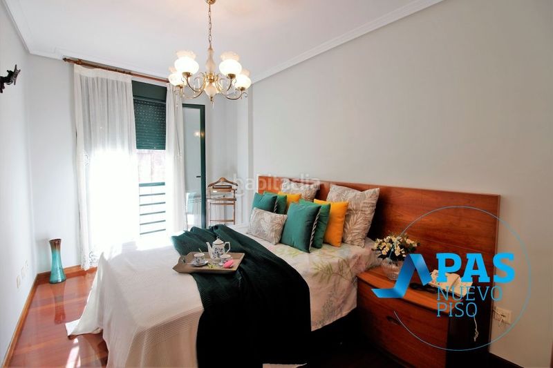 Foto 0b27297c-01db-468f-8b88-7a959ac8d5bd. Pis amb calefacció aparcament a Cuatro Caminos Santander