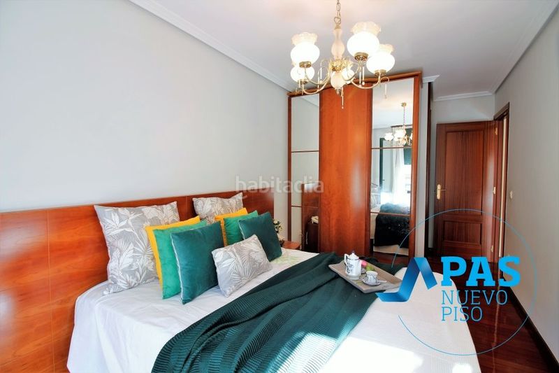 Foto 3cae3782-65b0-4c37-9279-d57e108e2b5e. Pis amb calefacció aparcament a Cuatro Caminos Santander