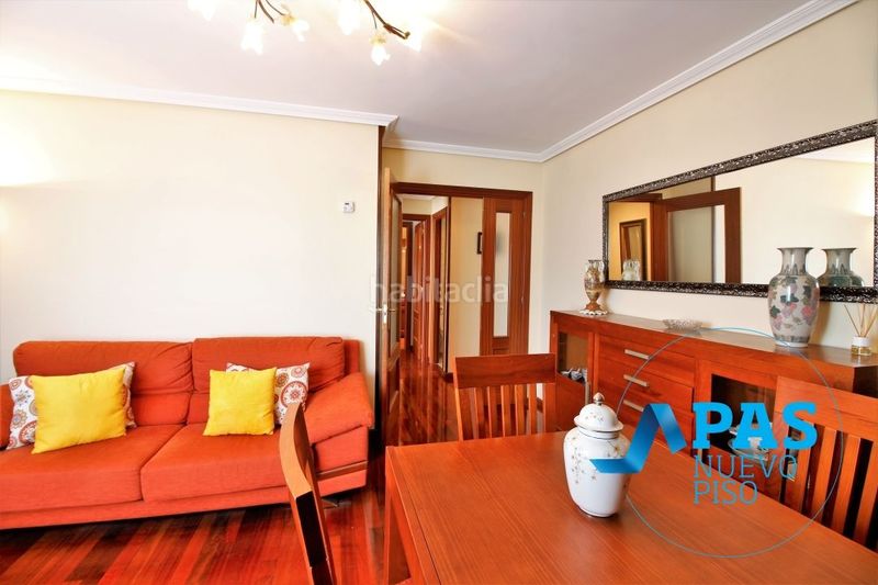 Foto 42db6d45-62c6-4f87-beab-97025b135ef9. Pis amb calefacció aparcament a Cuatro Caminos Santander