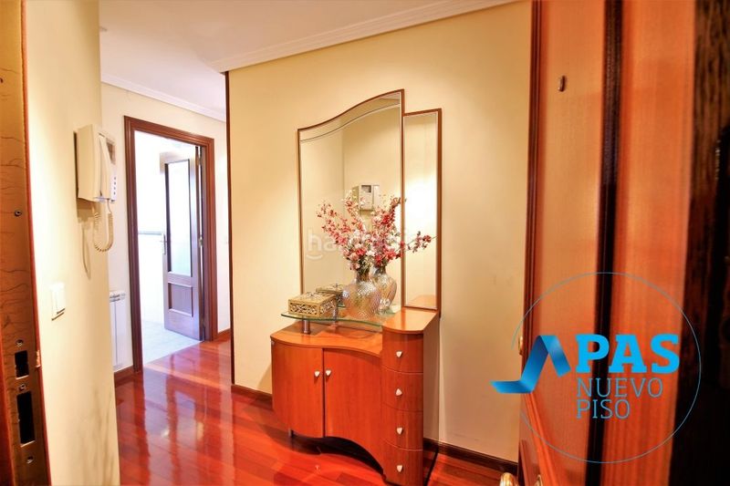 Foto 731c1d1e-54f3-452b-a850-cea3c6d046d3. Pis amb calefacció aparcament a Cuatro Caminos Santander