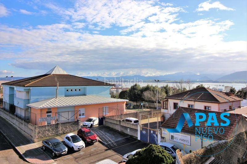 Foto 7f0b4fc2-a886-4620-a531-1fd6b06d74b4. Pis amb calefacció aparcament a Cuatro Caminos Santander