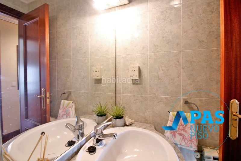 Foto 8b74be9b-9a59-4847-ba3c-e5c36d8ed89c. Pis amb calefacció aparcament a Cuatro Caminos Santander