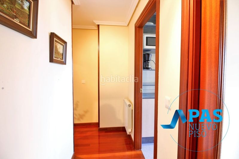 Foto d421a4a2-9855-4be6-a122-aea49d99d6a8. Pis amb calefacció aparcament a Cuatro Caminos Santander