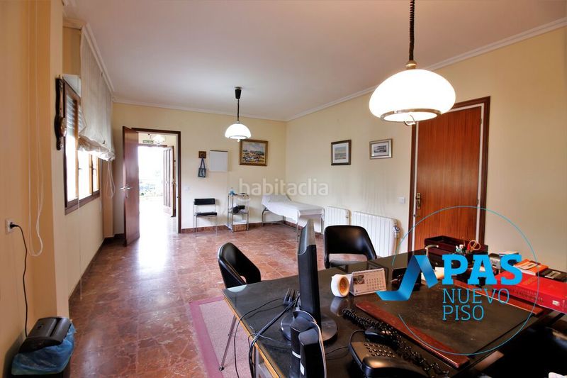 Foto ade2e058-7378-41fb-8193-385fbb66e641. Casa amb calefacció aparcament a Monte Santander