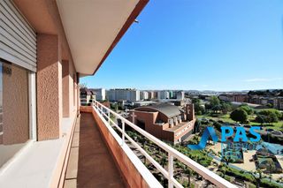 Appartement  Calle juan xxiii. Piso en el centro de muriedas con vistas a la bahia de santander