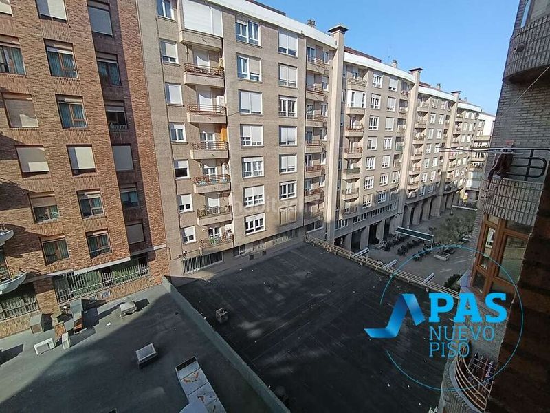 Foto 08148224-5eff-4a59-8815-5c65e45a7770. Pis amb calefacció aparcament a Numancia - San Fernando Santander