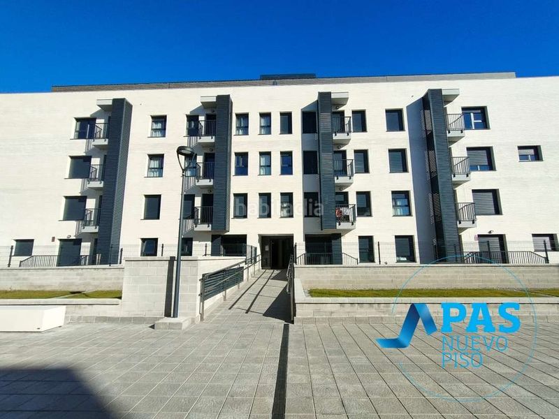 Foto 18e8def2-aeb3-4549-b4f6-e7d736e607db. Alquiler piso Soto de la Marina, bezana. alquiler piso nuevo para fijo. 2 habitaciones y 2 baños, con ascensor, garaje y trastero en Santa Cruz de Bezana