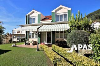 Chalet  Piélagos barrio el pozo. Boo de piélagos, a 14 kms de santander. en venta chalet individu