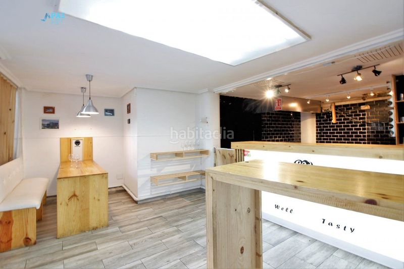 Foto fc281768-c391-4b22-9ba0-3bef54a17463. Local comercial a Centro - Ayuntamiento Santander