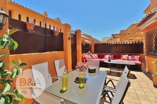 Maison jumelée à Lo Cea. Descubre tu nuevo hogar en rincón de la victoria, málaga! te pre