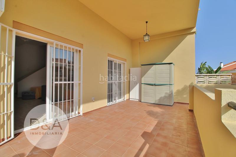 Foto a293dfe6-636d-4047-966f-85e7860af451. Casa aparellada amb calefacció aparcament piscina a Rincón de la Victoria