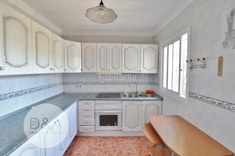 Foto b26134e9-9c04-4105-832d-043efcb0bc53. Casa a Burriana Nerja
