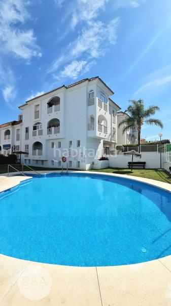 Foto 37f7b10c-1ffb-4106-9787-3f16492ced8e. Appartamento con parcheggio piscina in El Pinillo Torremolinos