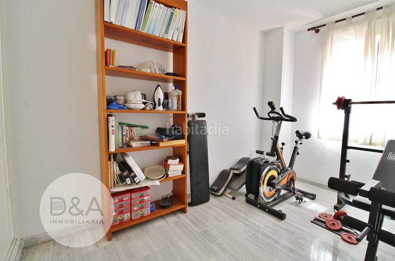 Foto e3f2068a-61d0-4d3d-88b3-07c567682ac6. Appartamento con parcheggio piscina in El Pinillo Torremolinos