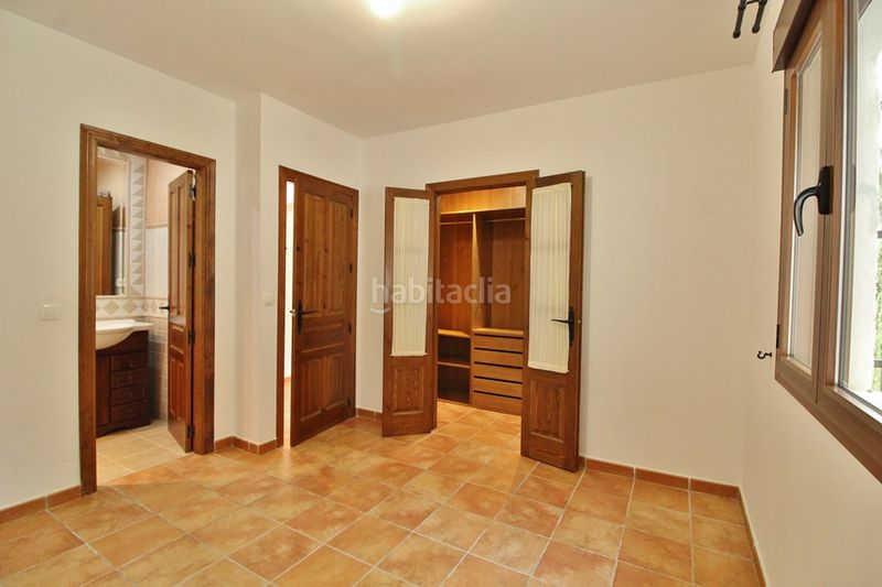 Foto 73a16043-93be-4526-9ac5-bb33c7674300. Casa amb aparcament piscina a Añoreta Golf - Paraíso del Sol Rincón de la Victoria