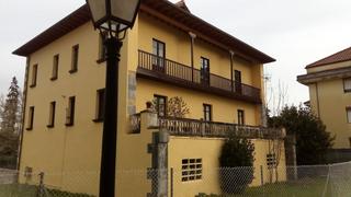 Casa a Barrio gama 36. Casa en venta en barcena de cicero, 14 dormitorios.