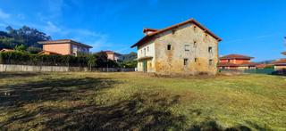 Chalet à La madrid 1. Chalet individual en venta en barcena de cicero, 7 dormitorios.