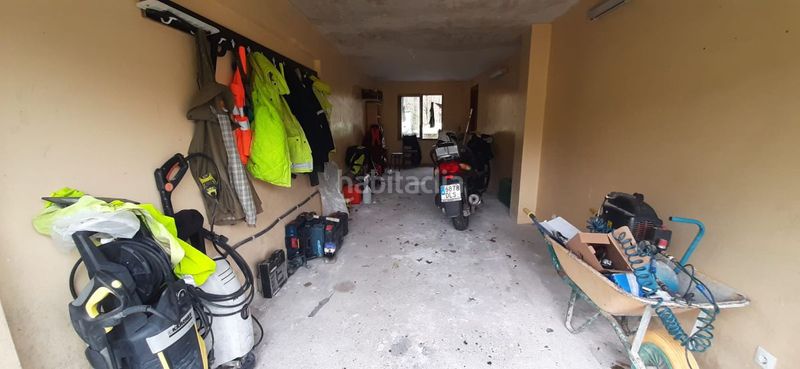 Foto 889f8565-55e5-45f3-9295-b0ff7fc9451c. Xalet amb calefacció aparcament a Rasines