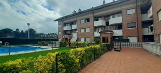 Etagenwohnung in Gama 67. Piso en venta en barcena de cicero, 2 dormitorios.