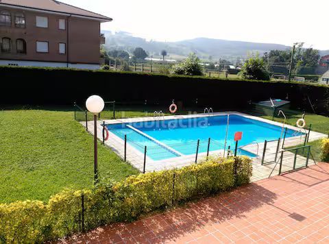 Foto bd369327-3937-4fc2-898a-af9df7a73255. Pis amb calefacció aparcament piscina a Bárcena de Cicero