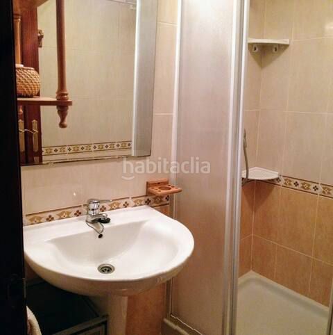 Foto ee4d8de0-f0b3-44f6-961b-46b97128c8f3. Pis amb calefacció aparcament piscina a Bárcena de Cicero