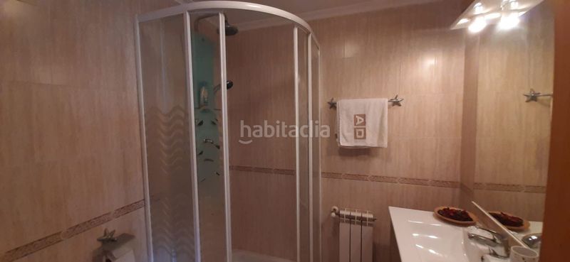 Foto 54153f81-2a41-4bf6-b7c7-34c73d1ce044. Casa adossada amb calefacció aparcament a Argoños