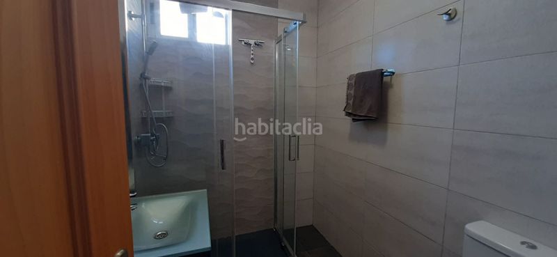 Foto 55e1f672-1580-4a64-b122-37349cc519c7. Casa adossada amb calefacció aparcament a Argoños