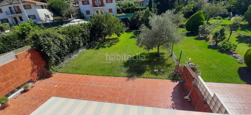 Foto 8b9e0700-d17f-4240-80dc-835a587237e1. Casa adossada amb calefacció aparcament a Argoños