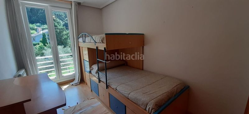 Foto f0493f0e-a823-4820-948d-958eb30045f8. Casa adossada amb calefacció aparcament a Argoños